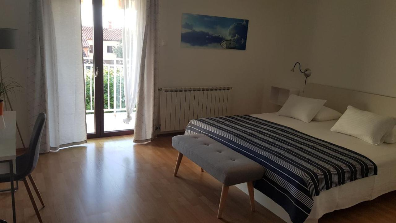 Apartments & Rooms Tom Medulin Zewnętrze zdjęcie