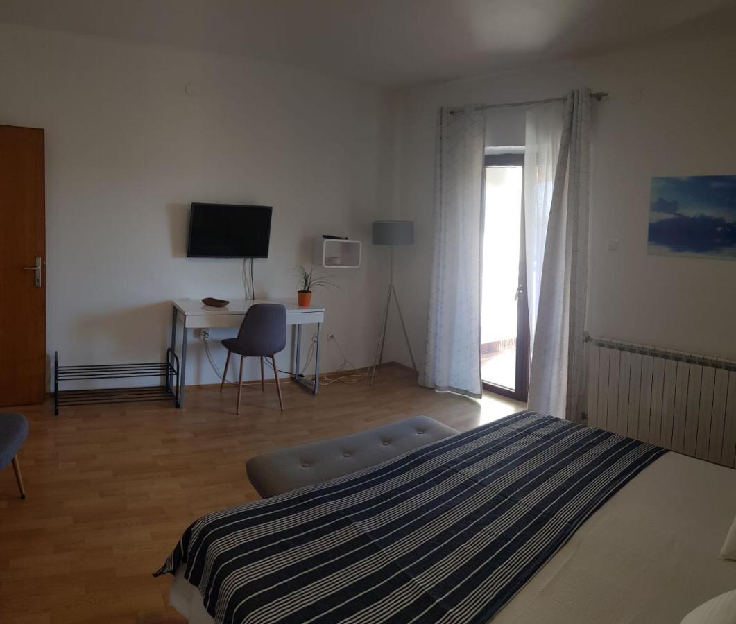 Apartments & Rooms Tom Medulin Zewnętrze zdjęcie